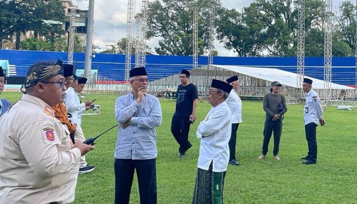 Relawan Kerja Siang Malam Demi Mujahadah Kubro Malang