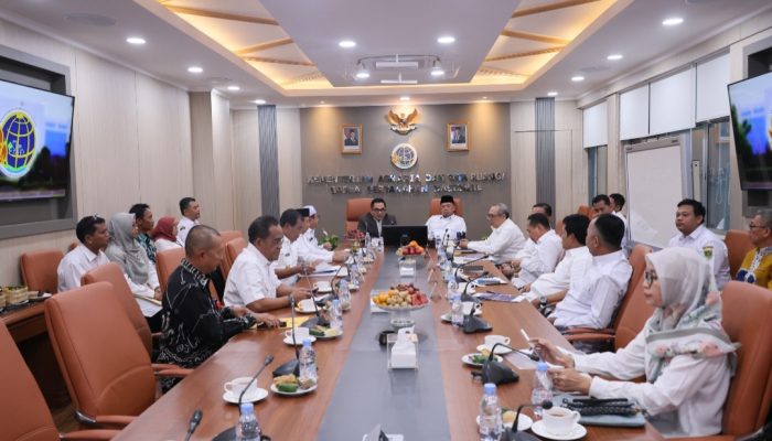 Rakor di Kalsel, Menteri Nusron: Penentuan Lokasi LP2B Menjadi Kewenangan Daerah
